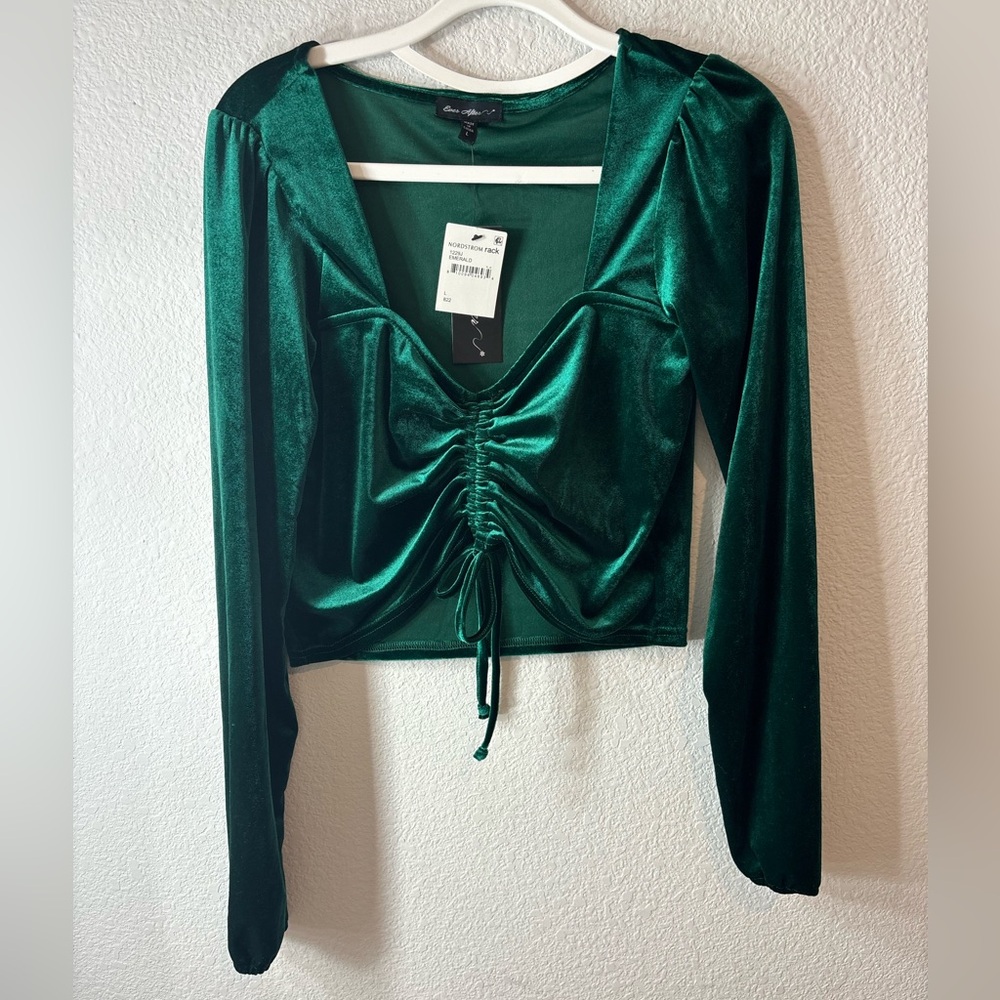 NWT Nordstrom Ever After Velvet Emerald Green Crop Blouse with Long Sleeve